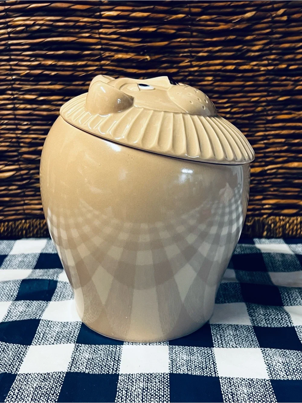 Vintage Mid-Century Ceramic Lion Cookie Jar - MCM Kitsch Japan Pottery - Tan